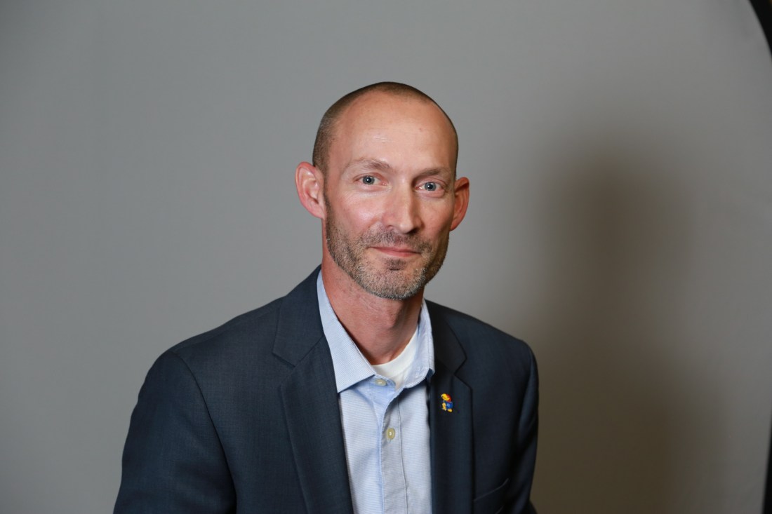 dj_linkedinportrait_2